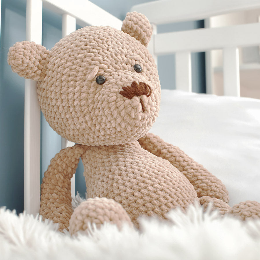 Gehäkelter Teddybär.