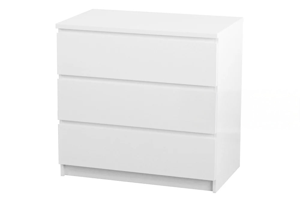 Weiße Malm Kommode mit 3 Schubladen von IKEA.