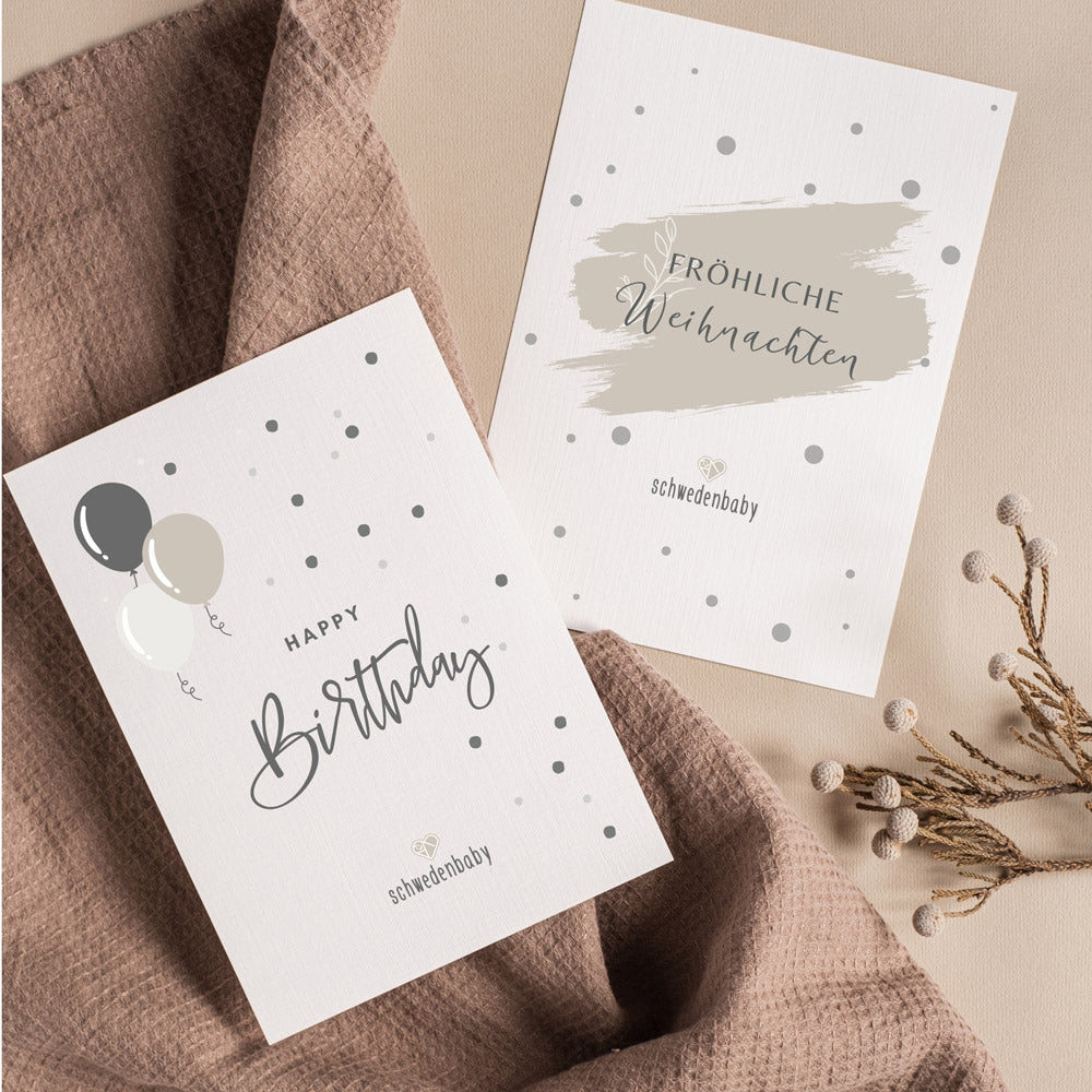 Zwei Geschenkkarten für einen Gutschein von schwedenbaby.