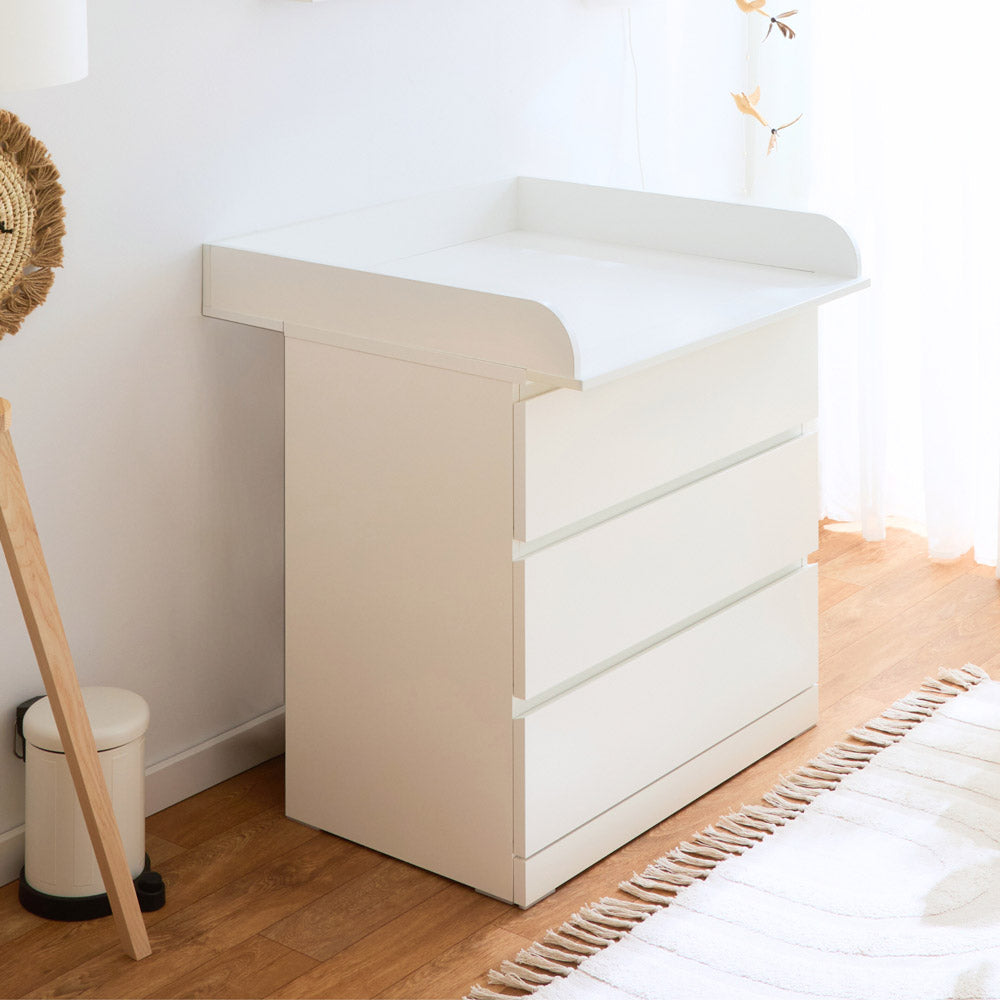 Malm Wickelkommode in Weiß.