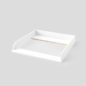 Weißer Wickelaufsatz für Ikea Malm Kommode als freigestelltes Studiobild